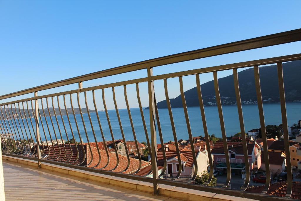 Adriana Apartments Herceg Novi Phòng bức ảnh